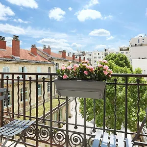 **** Aparthotel Yays Zola By Numa Frankreich