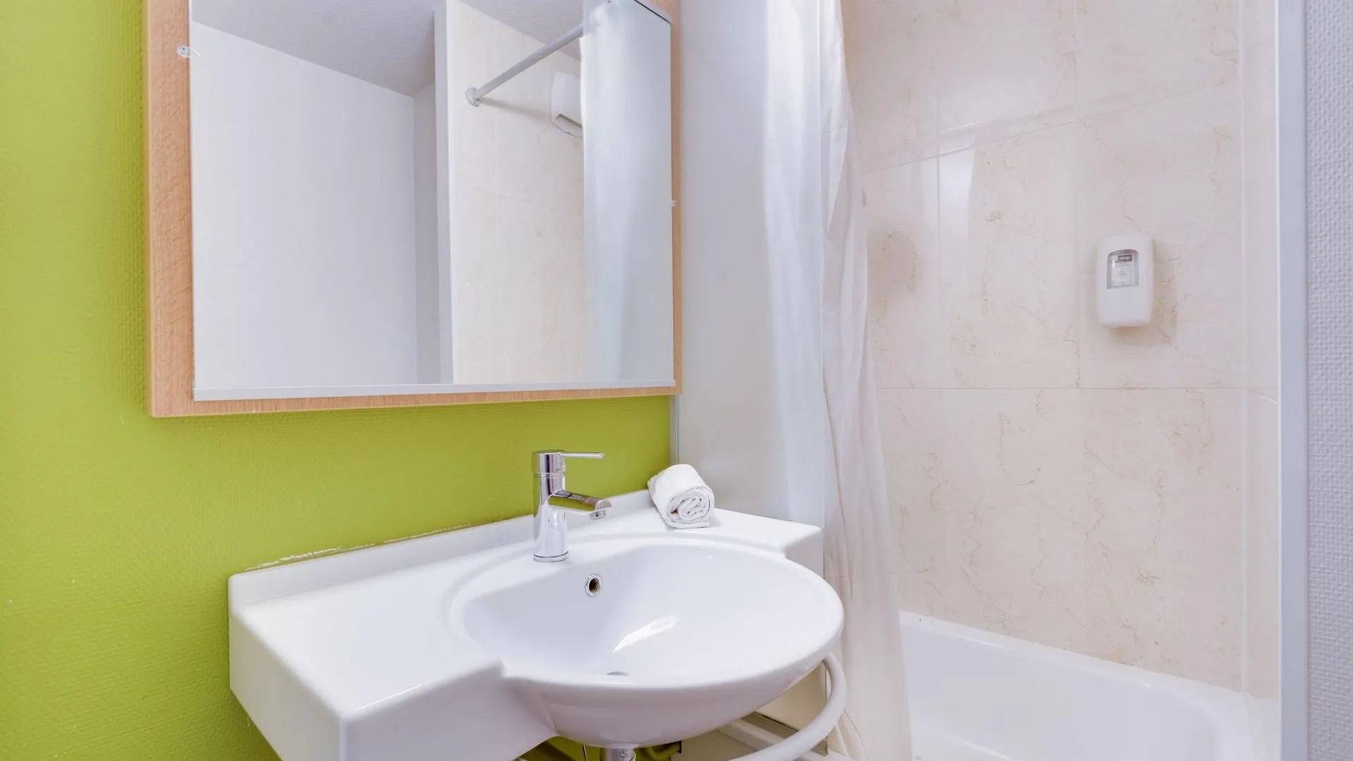 B&B Hotel Frejus Puget-Sur-Argens 2*,