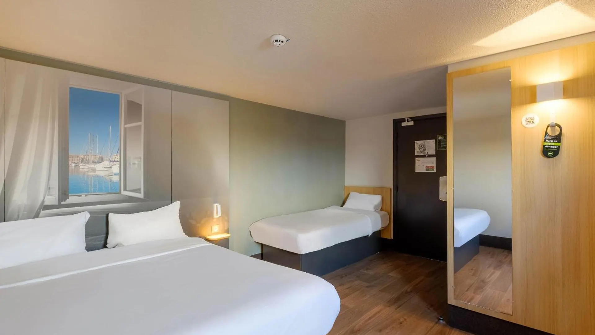 B&B Hotel Frejus Puget-Sur-Argens 2*,