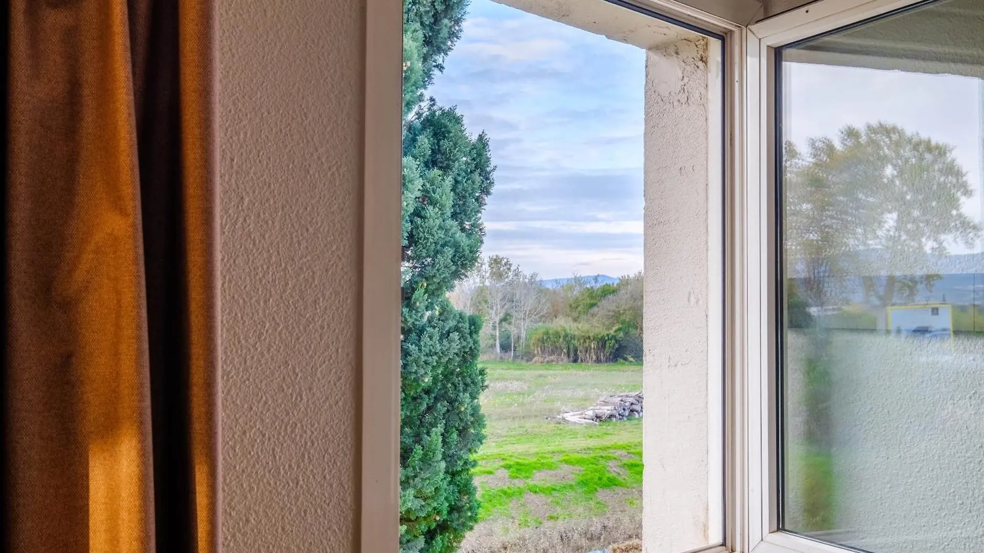 B&B Hotel Frejus Puget-Sur-Argens 2*,  Γαλλία