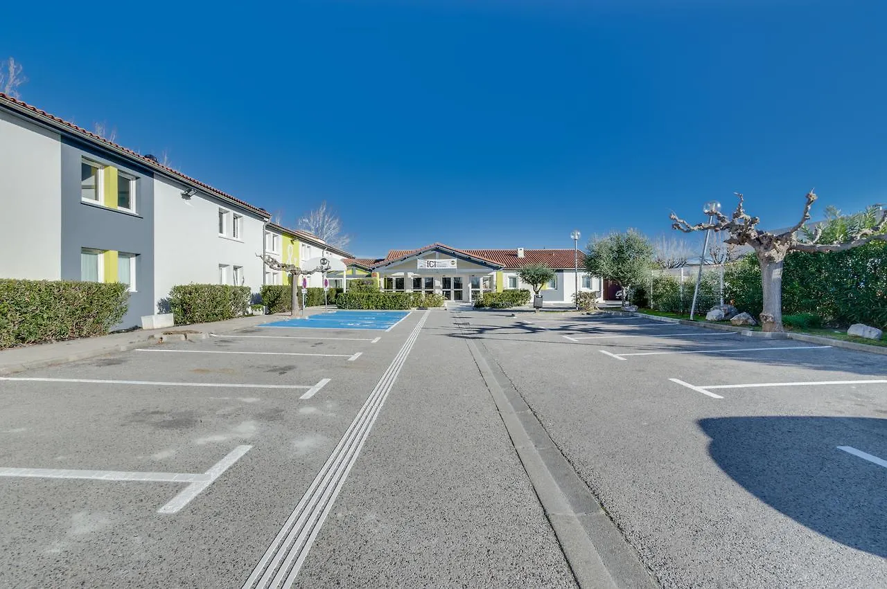 **  B&B Hotel Frejus Puget-Sur-Argens Francja